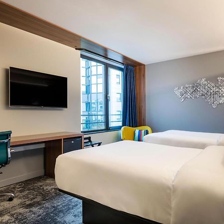 Hotel Aloft Brussels Schuman Extérieur photo