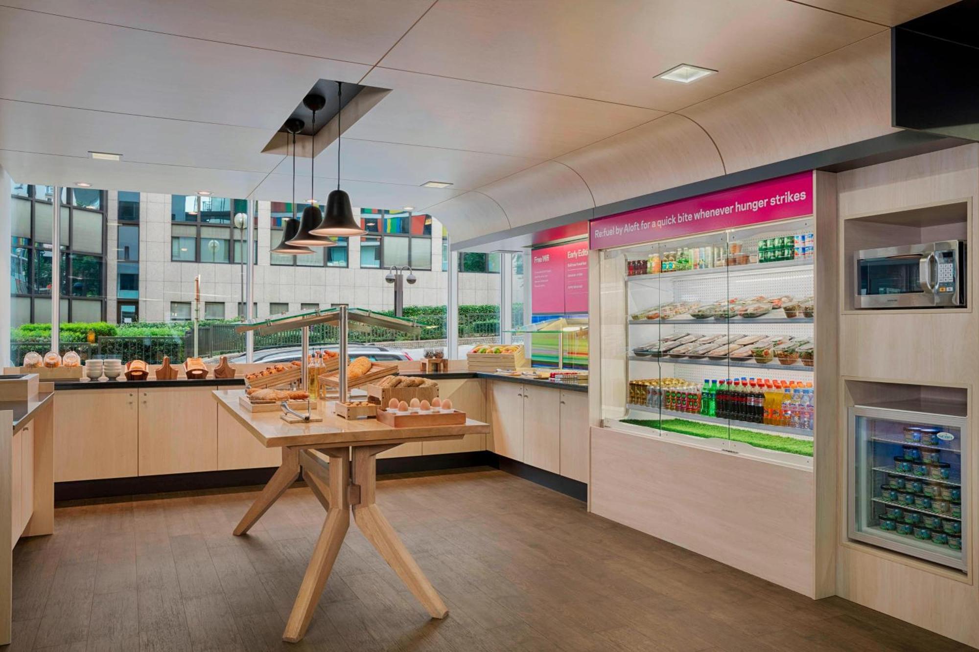 Hotel Aloft Brussels Schuman Extérieur photo