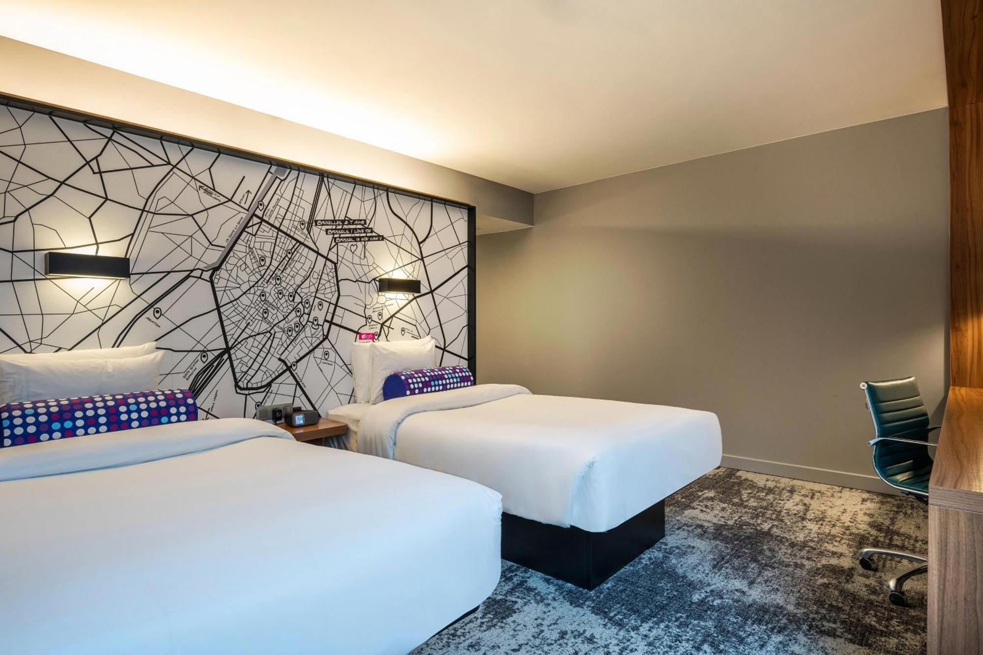 Hotel Aloft Brussels Schuman Extérieur photo