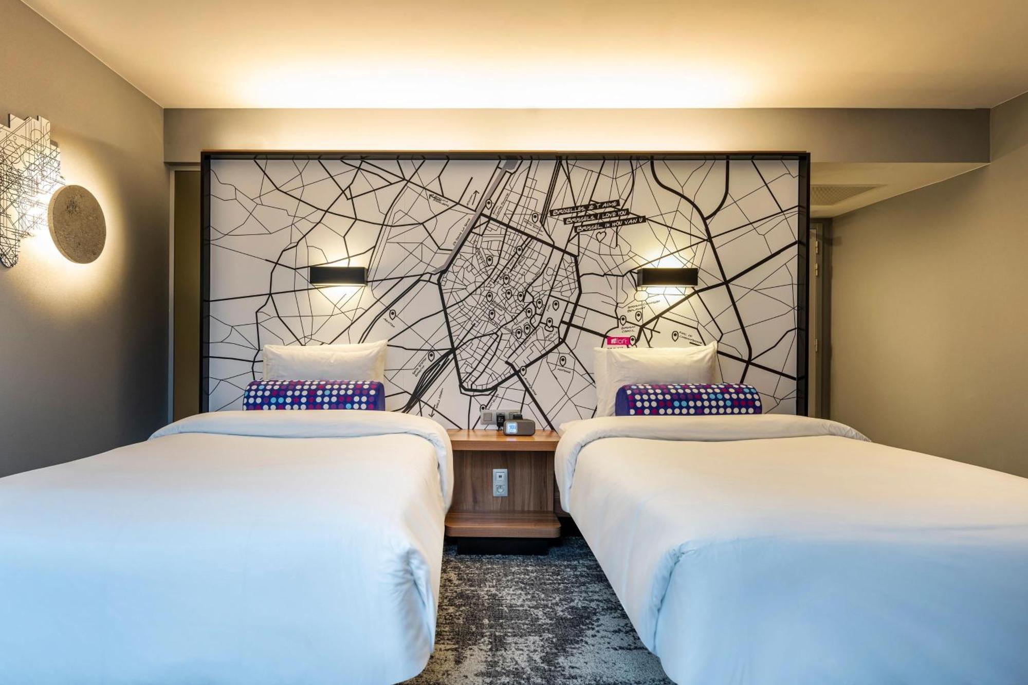Hotel Aloft Brussels Schuman Extérieur photo