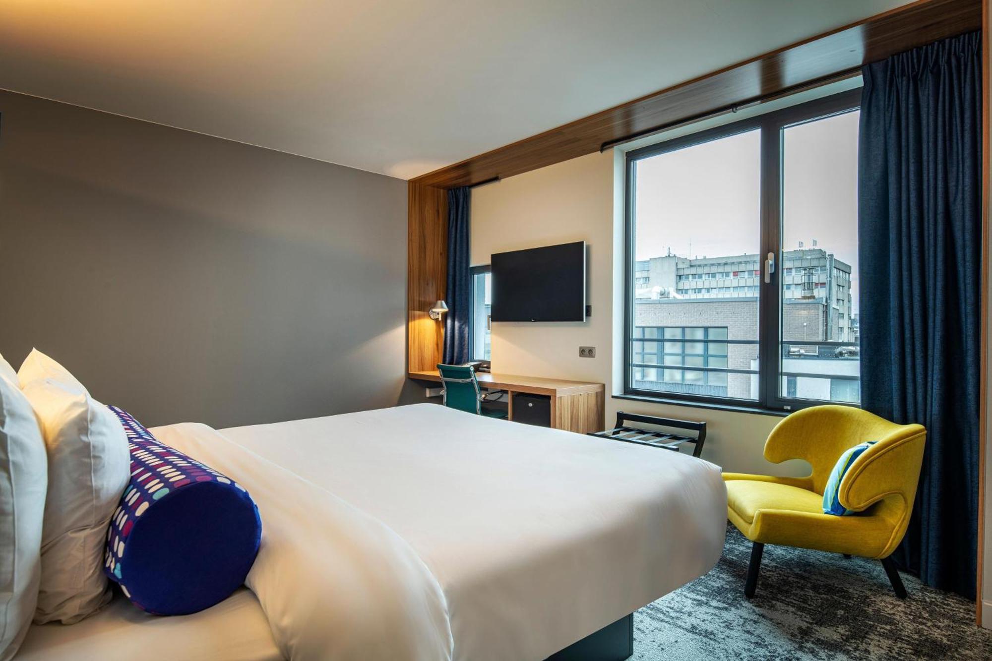 Hotel Aloft Brussels Schuman Extérieur photo