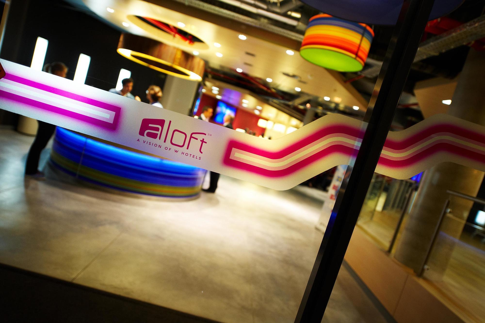 Hotel Aloft Brussels Schuman Extérieur photo
