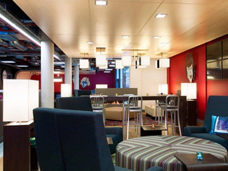 Hotel Aloft Brussels Schuman Extérieur photo