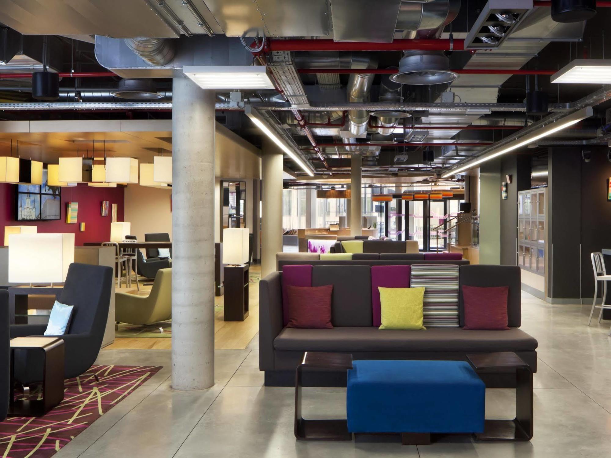 Hotel Aloft Brussels Schuman Extérieur photo