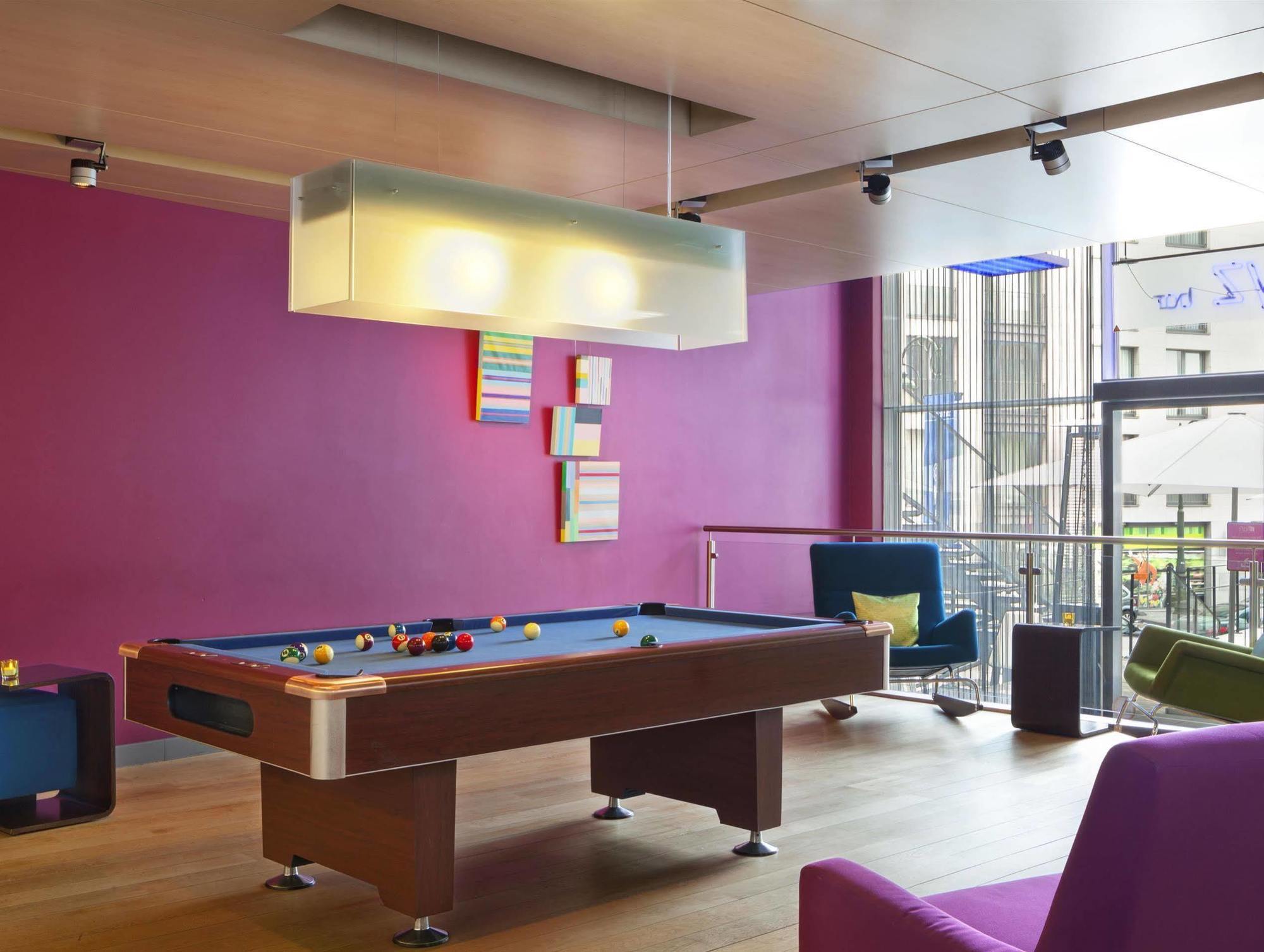 Hotel Aloft Brussels Schuman Extérieur photo